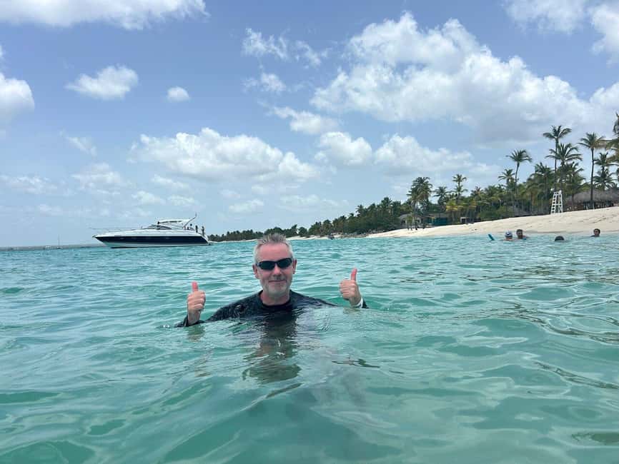 Punta Cana: Catalina Island Snorkeling and lunch Day Trip - Language, guiding, and group atmosphere