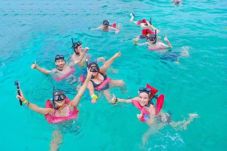 Punta Cana: Catamaran Boat Party with Unlimited Drinks - Hotel pickup from Punta Cana, Bávaro, and Uvero Alto