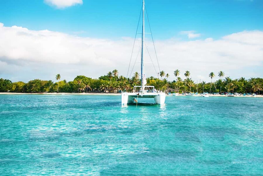 Punta Cana: Catamaran Boat to Saona Island with Buffet Lunch - A short stop at La Güira Cafe