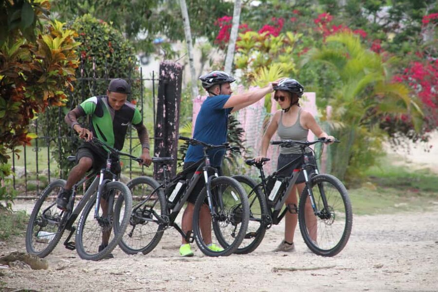 Punta Cana E-bike tour: Macao, El Salado, Ceiba, El Caño - How the guiding affects the experience