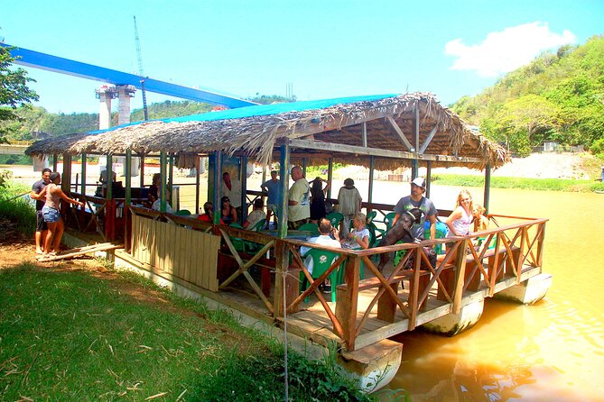 Punta Cana: Eco Jungle Tour - Guides and group size shape the day