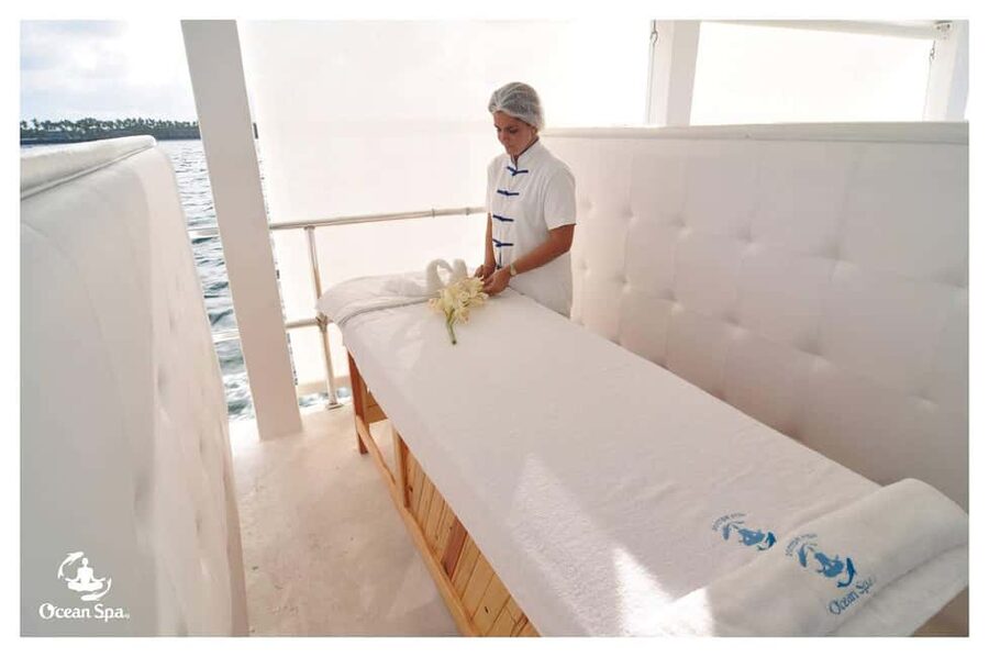 Punta Cana Floating Ocean Spa Experience with Massage & Yoga - Doctor Fish: a strange but gentle opening