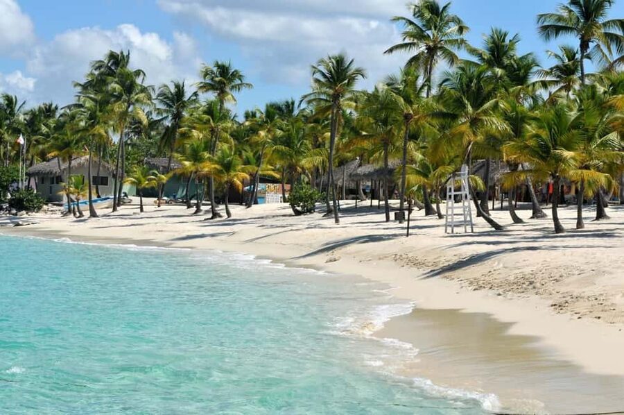 Punta Cana: Full Day Boat Trip to Catalina Island with Lunch - From Punta Cana to Bayahibe by bus