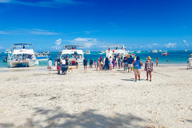 Punta Cana Hip Hop Party Boat with Snorkeling & Unlimited Drinks - Fruit, snacks, and an open bar on the water
