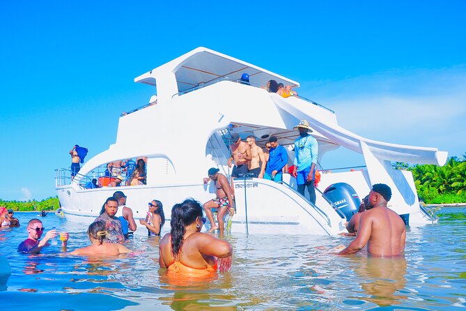 Punta Cana Hip Hop Party Boat with Snorkeling & Unlimited Drinks - Meeting at Jellyfish Restaurant at 3 pm