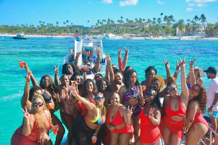 Punta Cana: Hip Hop Party Cruise w/Open Bar (Adults Only) - What the $58 price really covers
