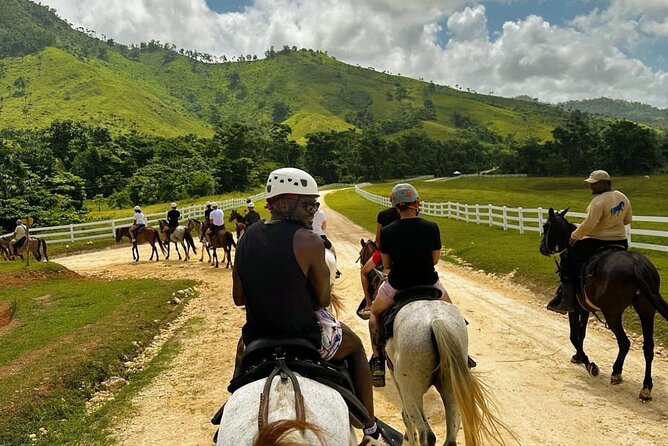 Punta Cana Horse Riding for Beaches in Field - What the ride adds beyond a beach visit