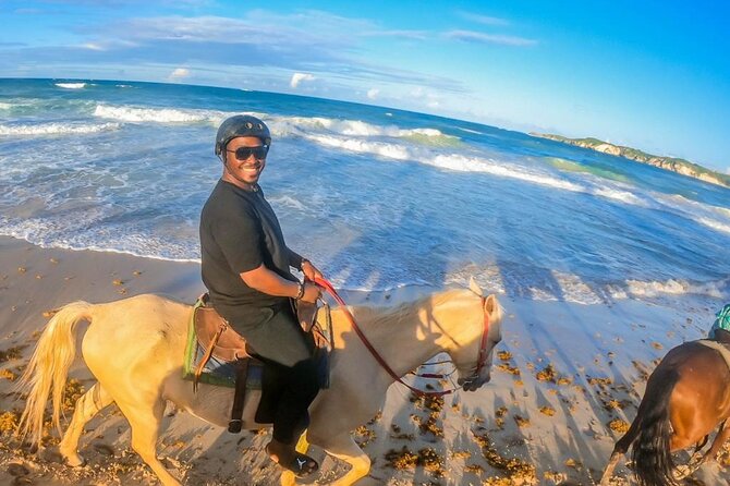Punta Cana Horseback Ride: Jungle, Macao Beach & Free Pick Up - The typical house and coffee tasting