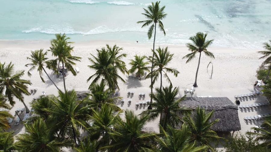 Punta cana: Island Escape to Saona • catamaran & Beach lunch - The early coach ride from Punta Cana