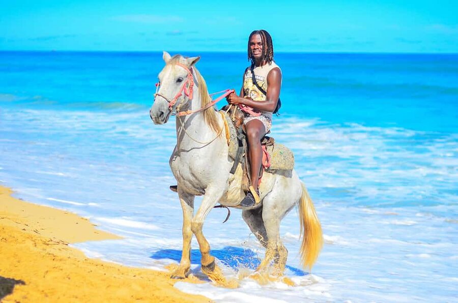 Punta Cana: Macao Beach & Forest Horseback Riding Tour - Key points at a glance