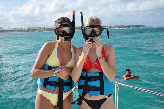 Punta Cana Parasailing & Snorkeling Cruise Experience - Fruit, Chips, and a Natural Pool