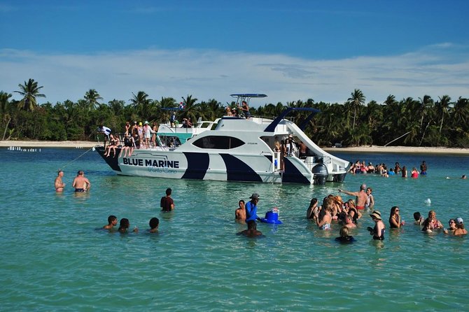 Punta Cana Party Boat Snorkeling with Music DJ and Open Bar - The natural pool is the party’s best setting