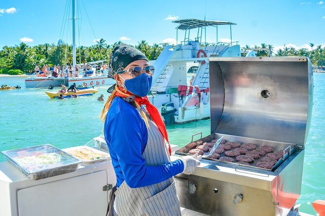 Punta Cana Private Boat (BBQ included) - Key points at a glance