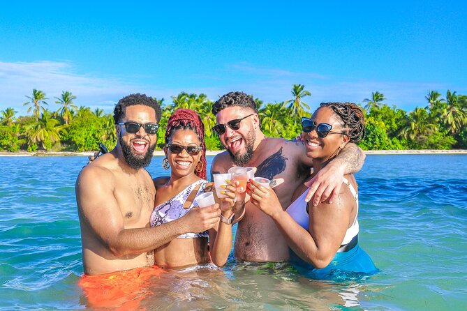 Punta Cana Private Boat (Medium Groups) - The natural pool offers a calmer water stop
