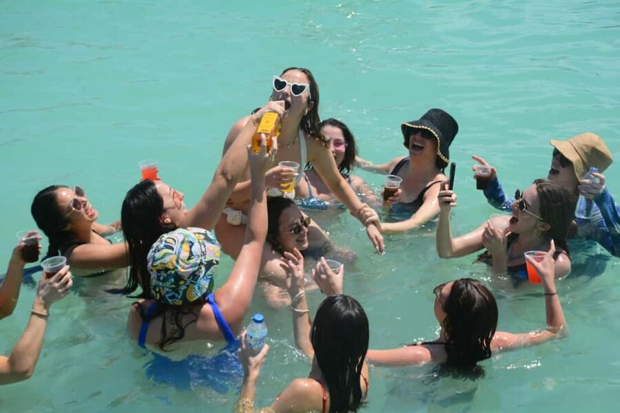 Punta Cana Private Catamaran Cruise, Open Bar & Snorkeling - Thirty more minutes along the Dominican coast