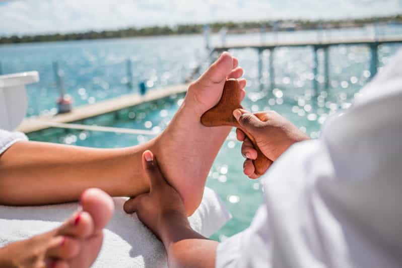 Punta Cana: Reef Explorer Access w/ Sharks & Stingrays Swim - Smoothies, snacks, and a taste of mamajuana