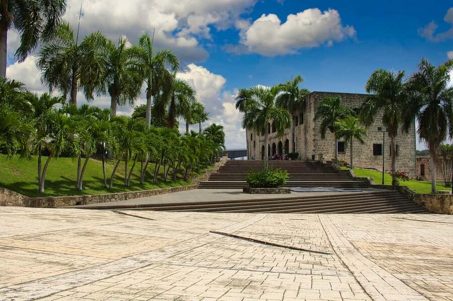 Punta Cana: Santo Domingo Private Day Trip - Los Tres Ojos, a cool first stop underground