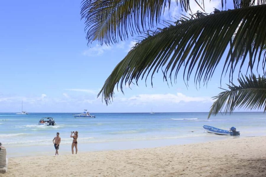 Punta Cana: Saona Island and Altos de Chavón Day Trip - Music, dancing, and the return boat