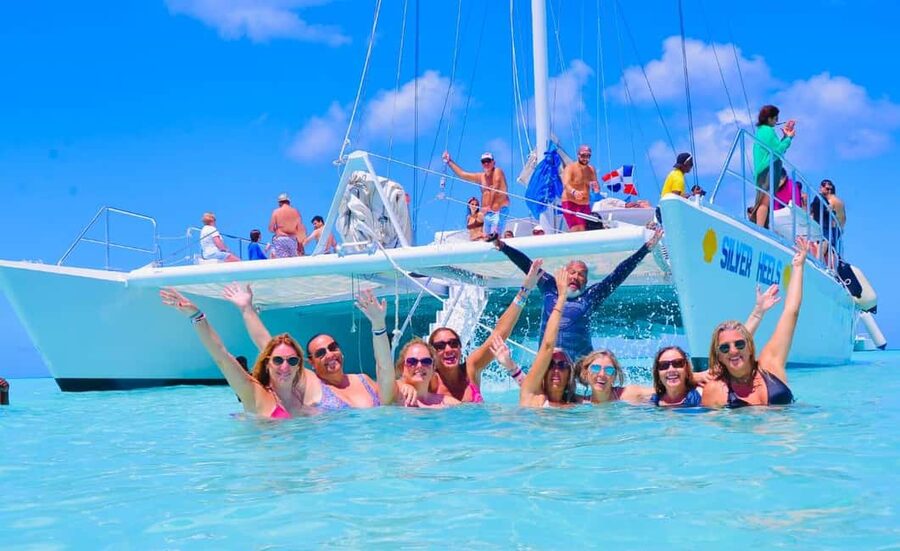 Punta Cana: Saona Island Catamaran Adventure with Lunch - Should you book the Saona Island catamaran trip?