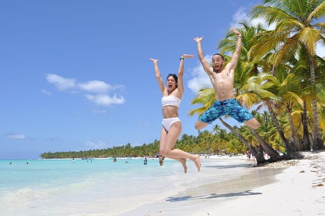 Punta Cana : Saona Island Day Tour - Playa Palmilla’s shallow natural pool