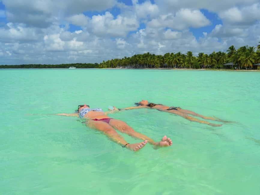 Punta Cana: Saona Island Day Trip with Blue Lagoon & Lunch - Saona Island beach time
