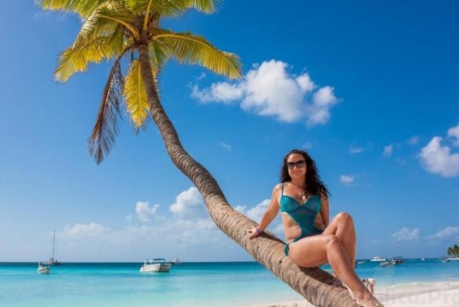 Punta Cana: Saona Island Food And Drink Catamaran Hotel Pickup - Catamaran or speedboat: choosing the right pace