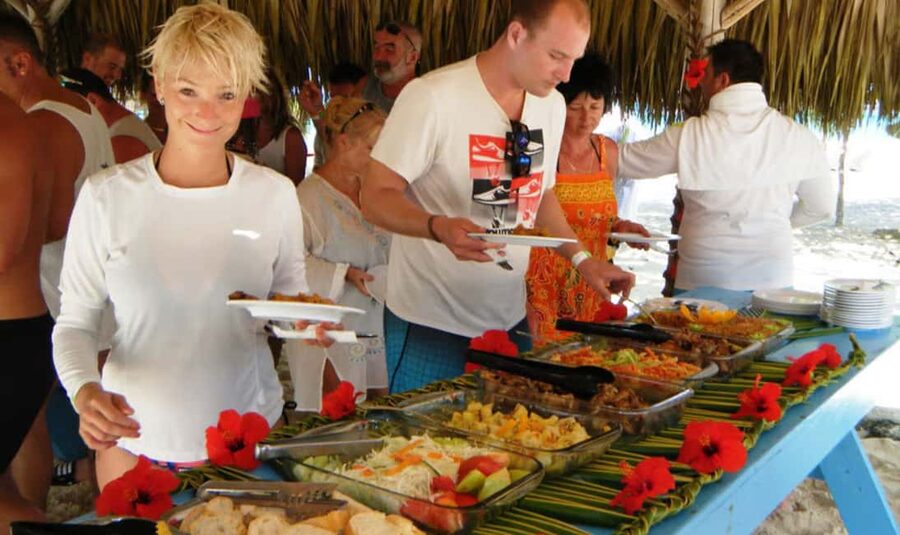 Punta Cana: Saona Island Tour with Lunch and Drinks - Who should book this Saona excursion?