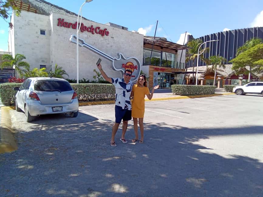 Punta Cana: Shopping Tour with Hotel Pickup and Drop-Off - A short shopping trip with a local tasting