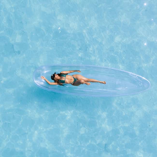 Punta Cana: Single Clear Kayak Photoshoot - Getting comfortable before the first shot