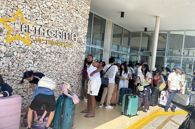 Punta Cana to La Romana Minivan Airport Transfers - Family trips and older passengers