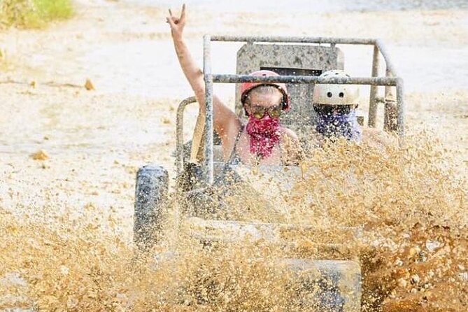 Punta Cana: Ultimate Dune Buggy Experience in Macao Beach Caves - The farm stop: coffee, cacao, and sales pressure