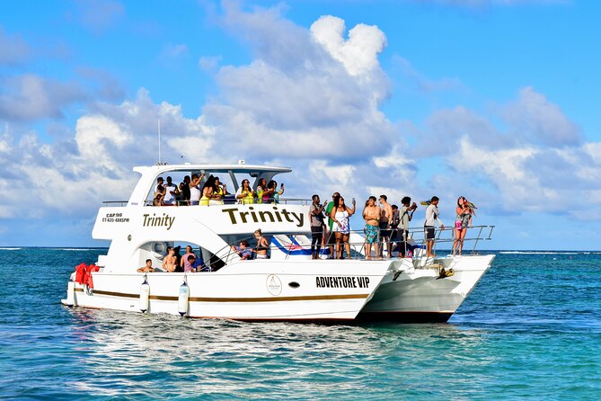 Punta Cana Ultimate Hip Hop Party Boat with Open Bar <em>Only Adults – Key points at a glance’ /></p>
<ul>
<li><strong>Music with a clear urban and Caribbean identity:</strong> Expect Hip Hop, R&B, Dancehall, and Afro Beats rather than generic resort music.</li>
<li><strong>A sandbar party in waist-deep water:</strong> The boat anchors so you can dance, mingle, and drink with turquoise water around you.</li>
<li><strong>Swimming and snorkeling are built into the outing:</strong> Bring your own towel and sunscreen, since neither is included.</li>
<li><strong>Named crew members add a personal touch:</strong> Livens and Woovens are praised for friendly, attentive service, while Wendy is known for taking photos.</li>
<li><strong>Open bar plus fruit and snacks:</strong> Unlimited alcoholic drinks are included, along with fresh tropical fruit and snacks.</li>
<li><strong>A large, lively group setting:</strong> The boat can carry up to 120 people, so expect energy and activity rather than an intimate cruise.</li>
</ul>
<h2 id="the-sound-of-punta-cana-starts-before-the-first-swim">The sound of Punta Cana starts before the first swim</h2>
<p><img width="669" height="446" decoding="async" src=