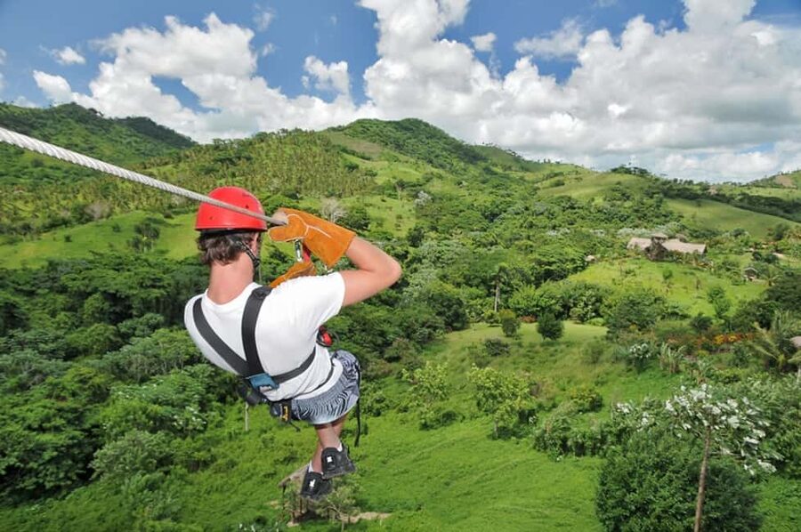 Punta Cana: Zip-Lining 12 Cables - The ride to the first platform