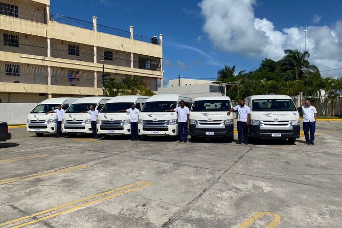 “Round-Trip Private Transfer: Punta Cana Airport ↔ Bávaro Hotels” - The return pickup from your hotel lobby