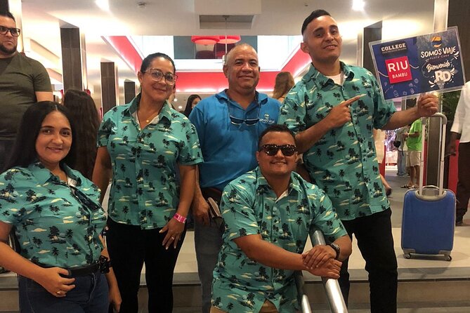 Round Trip Top-Rated Punta Cana Airport Transfer to your Hotel - The local crafts shopping tour