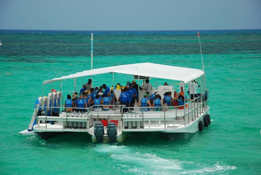 Sailing Splash Tour Speedboat, Snorkel, and Catamaran - Who should book this experience