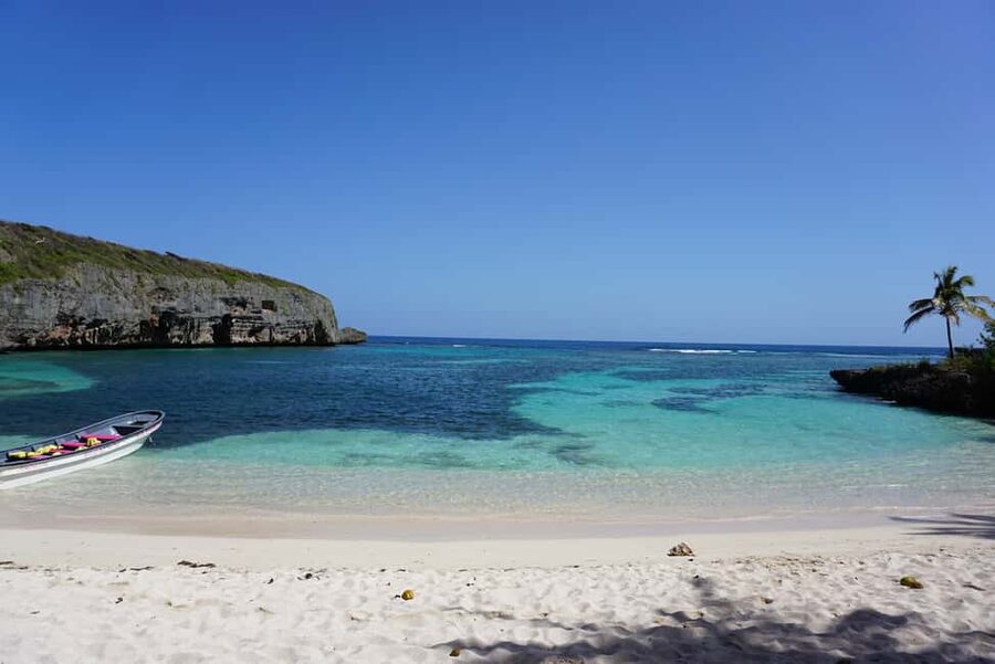 Samana: Fronton & Madame Beach tour Las Galeras - Playita lunch is part of the value