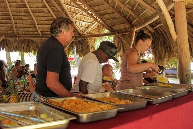 Samana - Key Levantado - Limon Waterfall - Horseback Riding - El Limón Waterfall and the horseback route