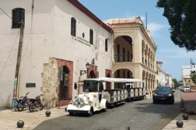 Santo Domingo City Tour from Punta Cana - Catedral Primada de América and the first years of the New World