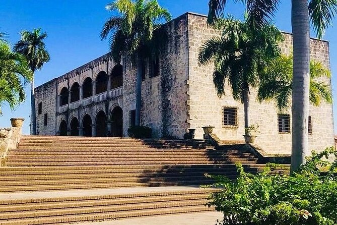 SANTO DOMINGO/ City tour - the best Adventures & traditional - Catedral Primada de América and the first churches