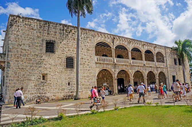 Santo Domingo Tour From Punta Cana - Zona Colonial, Los Tres Ojos - Guide quality and language matter
