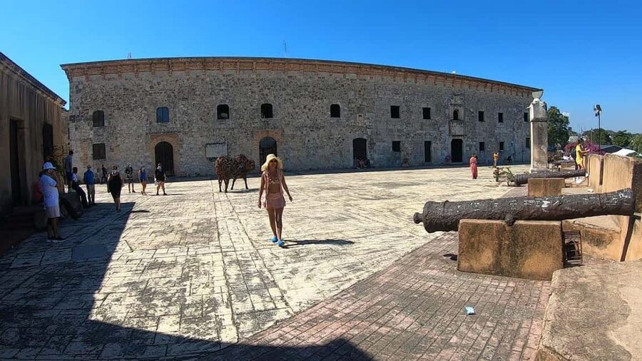 Santo Domingo Tour with caves from Punta Cana - Who should book this excursion?