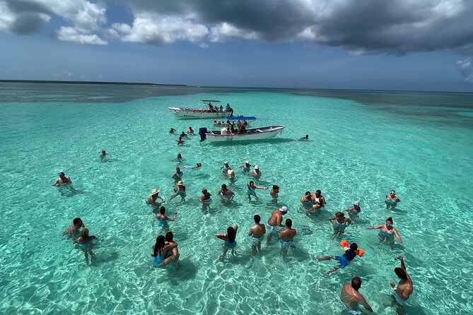 Saona Island Premium Discovery Tour from Punta Cana or Bayahíbe - Snorkeling near Bayahíbe