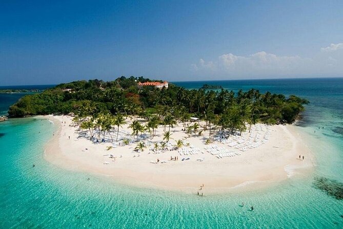 Saona Island Private +8 People Platinum Transfer - Key points at a glance