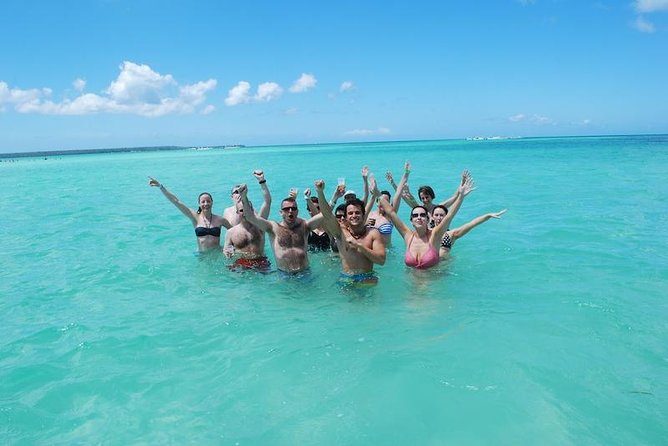 Saona Island Private +8 People Platinum Transfer - From Punta Cana to Bayahibe by private vehicle