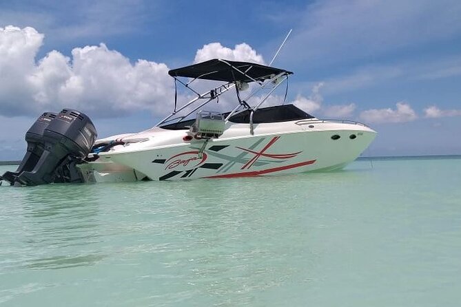 Saona island - Private Tour with a Luxury Speed Boat - Catuano snorkeling, your first water stop