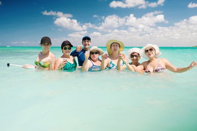 Saona Island Tour Catamaran Buffet Lunch & Full Day Trip - The guides, photographer, and group atmosphere