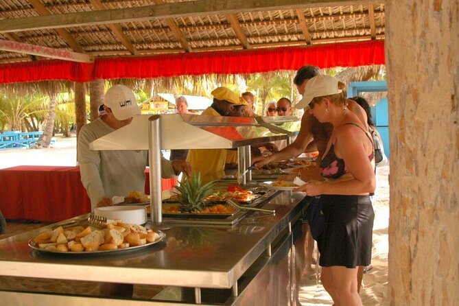 Saona Island VIP Experience – Private Boat for Up to 20 People - Service, language, and group comfort
