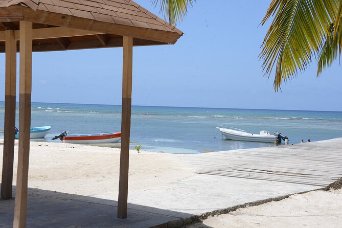 Saona, Mano Juan, Canto de la playa away from the tourist crowds - Dominican lunch, drinks, and the lobster option