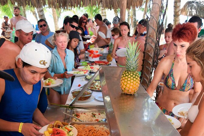 Saône Island from Punta Cana Catamaran, Natural Pool and Lunch - From Punta Cana to Bayahibe by shuttle